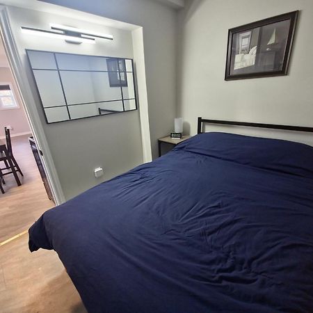 Cozy Home On A Quiet Street Minutes To Dt Κίνγκστον Εξωτερικό φωτογραφία
